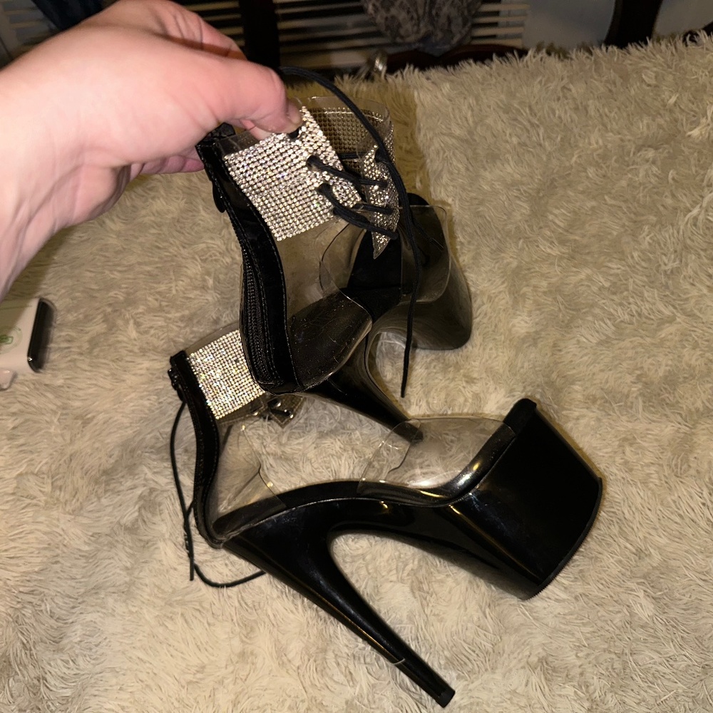 Pleaser heels